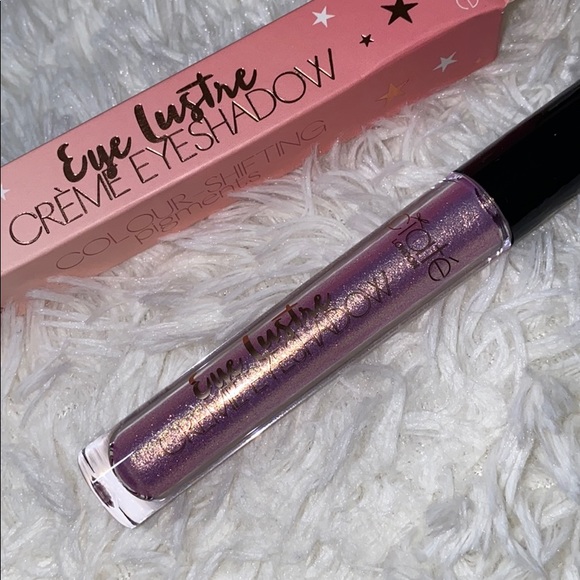 Creme Eyeshadow - Picture 2 of 2